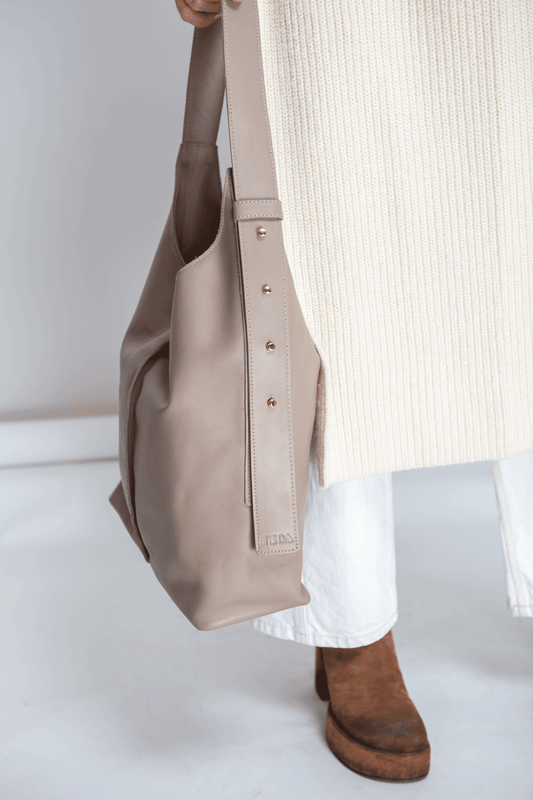 CARLA Hobo Bag Macadamia