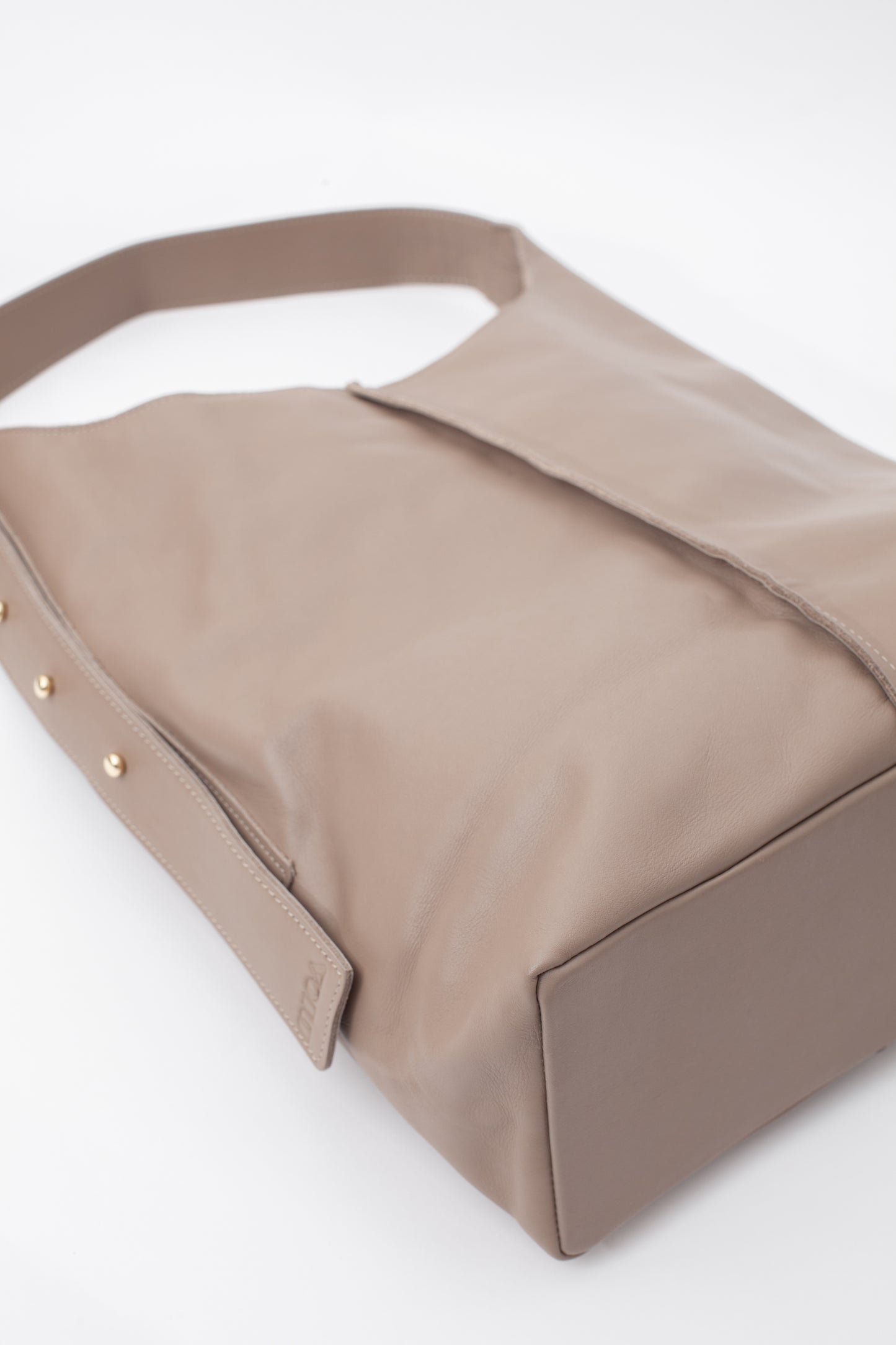 CARLA Hobo Bag Macadamia