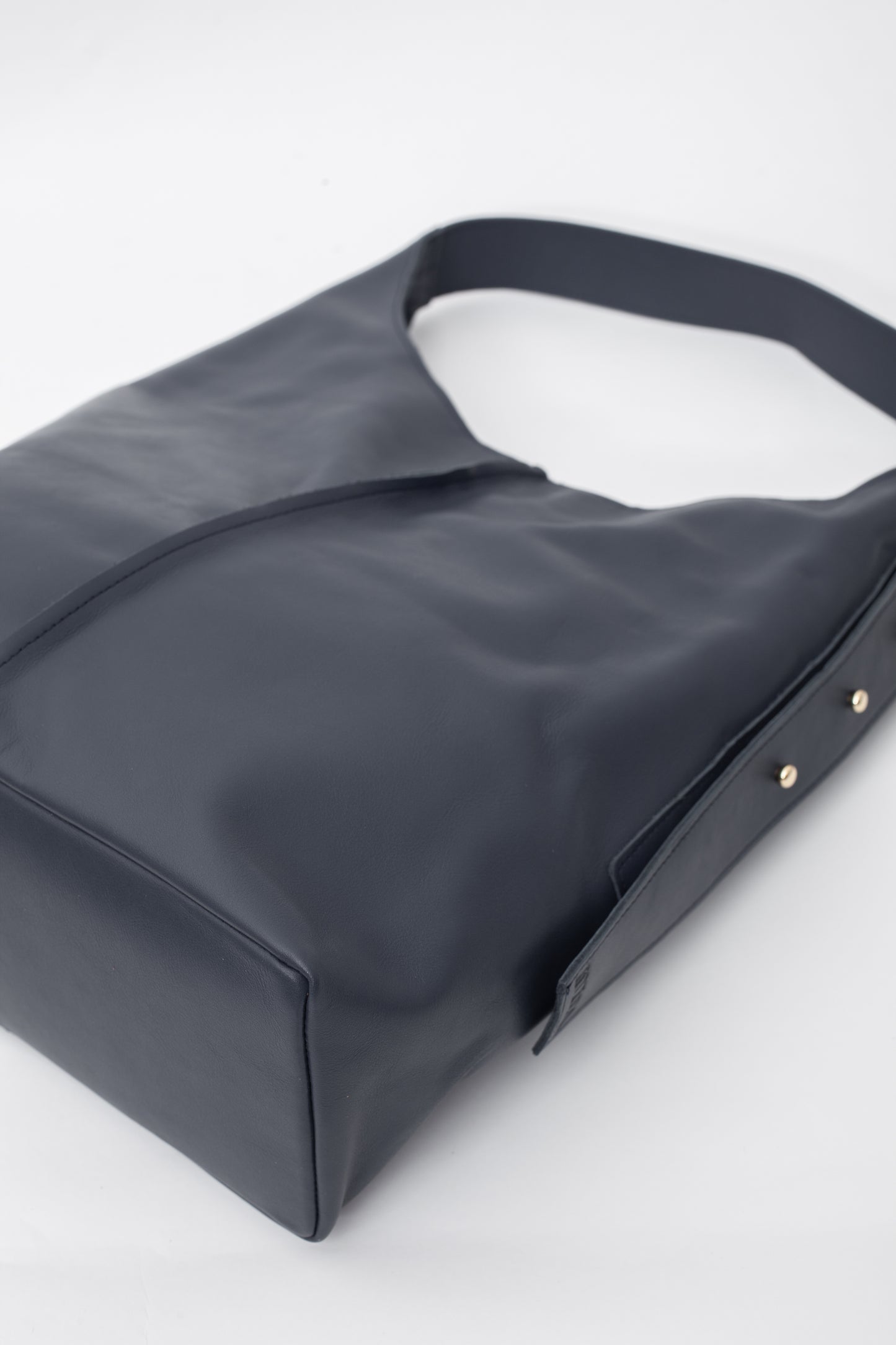 CARLA Hobo Bag Cosmo Blue