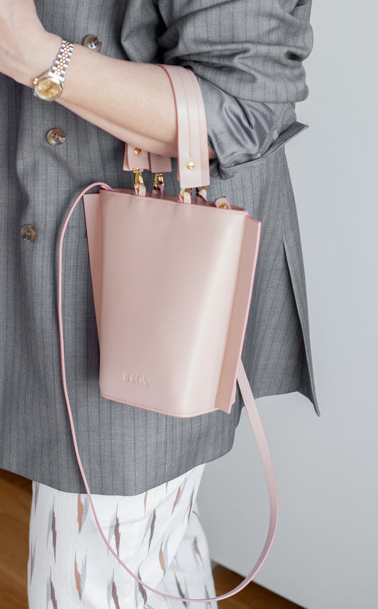 CARLETTIS Handbag Nude