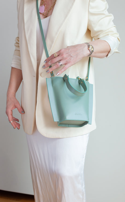 CARLETTIS Handbag Musk