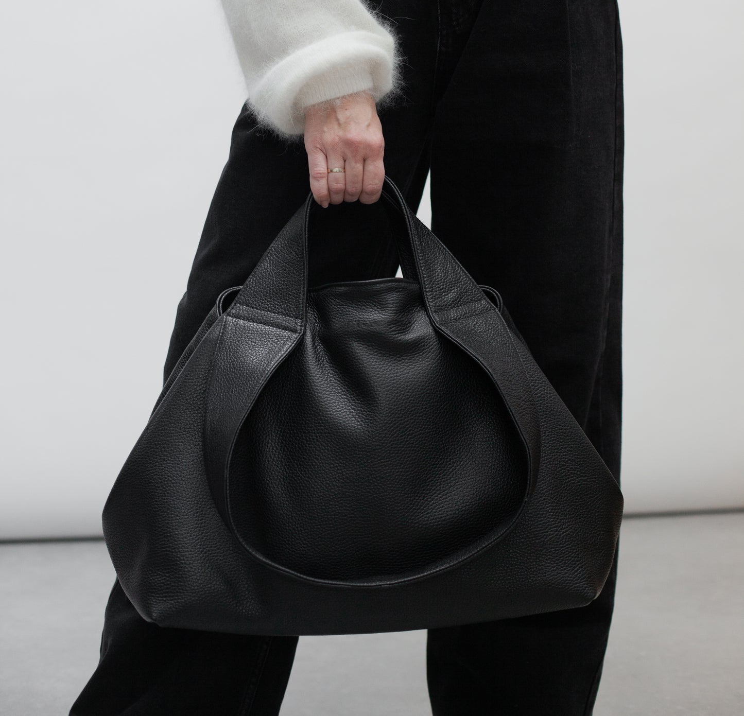 MINA Shopper Black