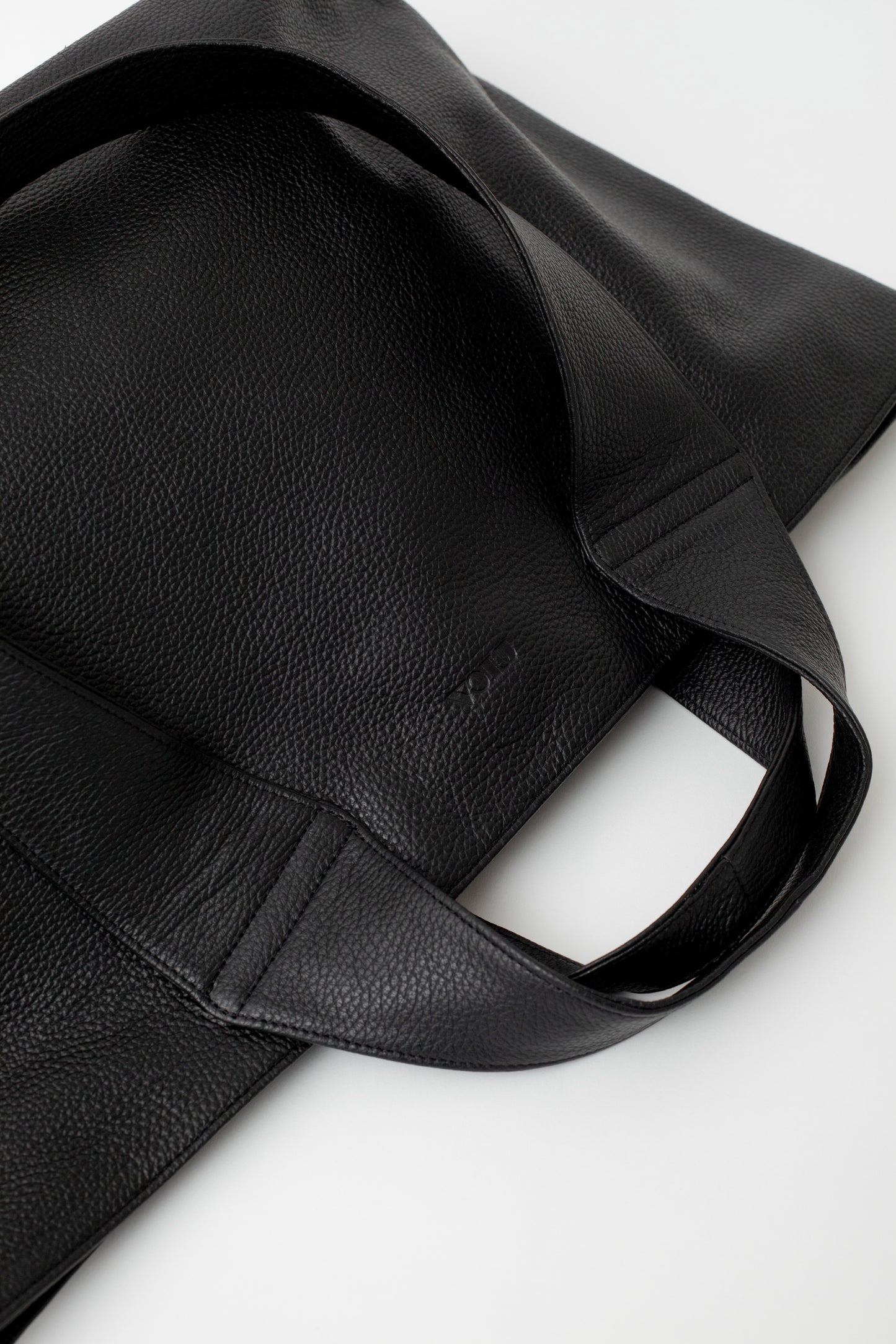 MINA Shopper Black