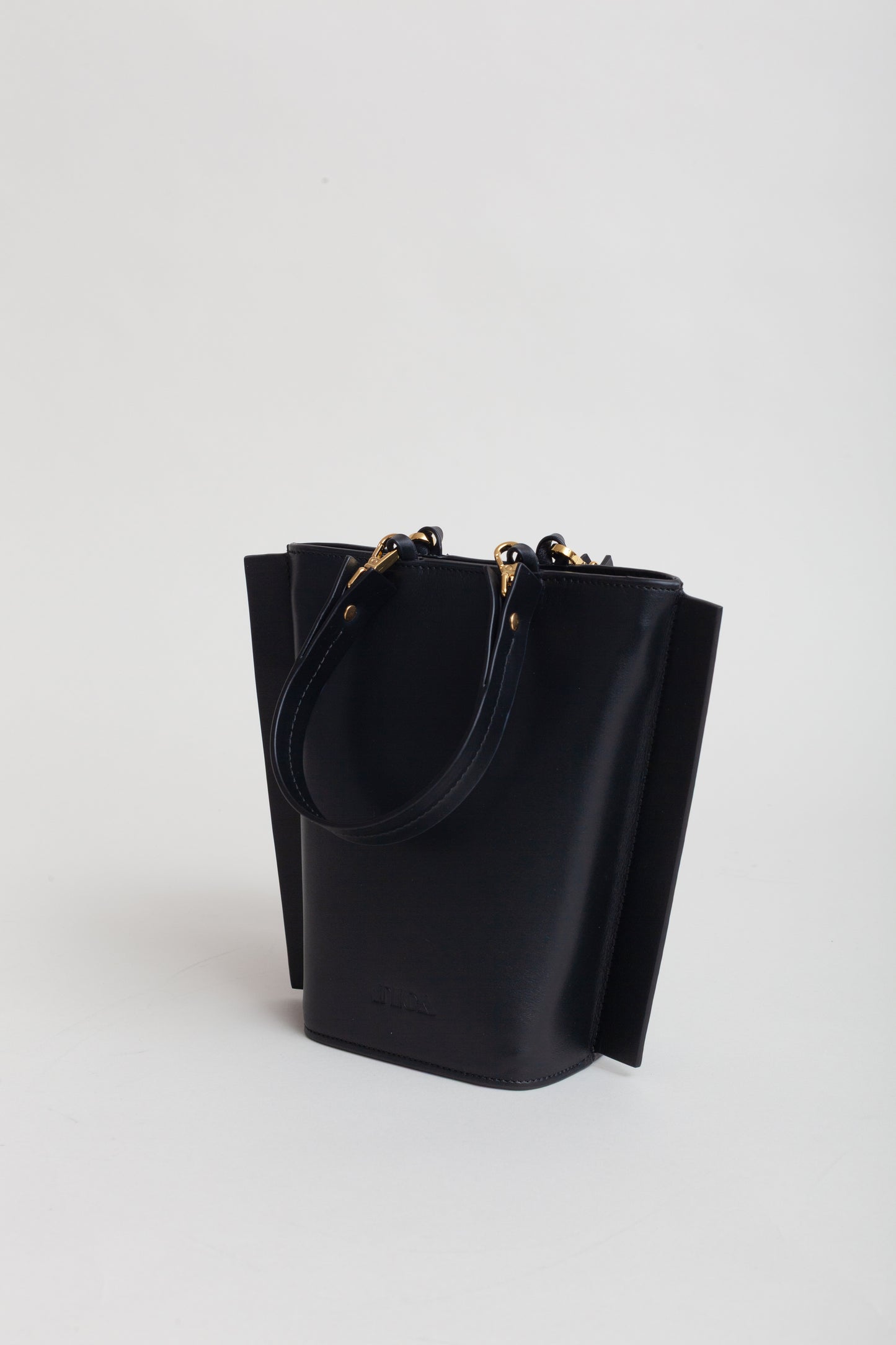 CARLETTIS Handbag Black