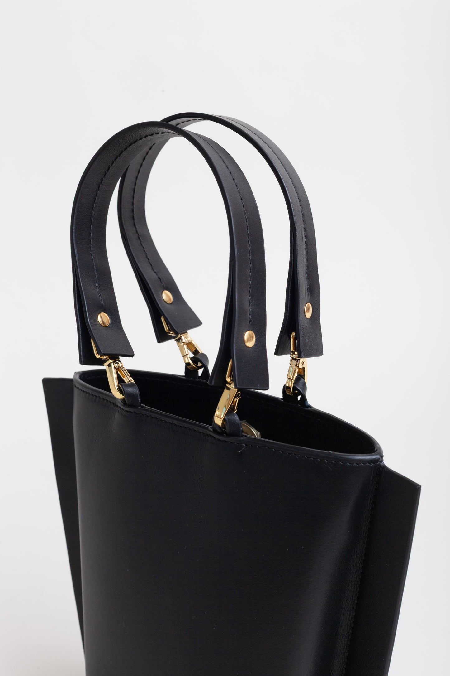 CARLETTIS Handbag Black