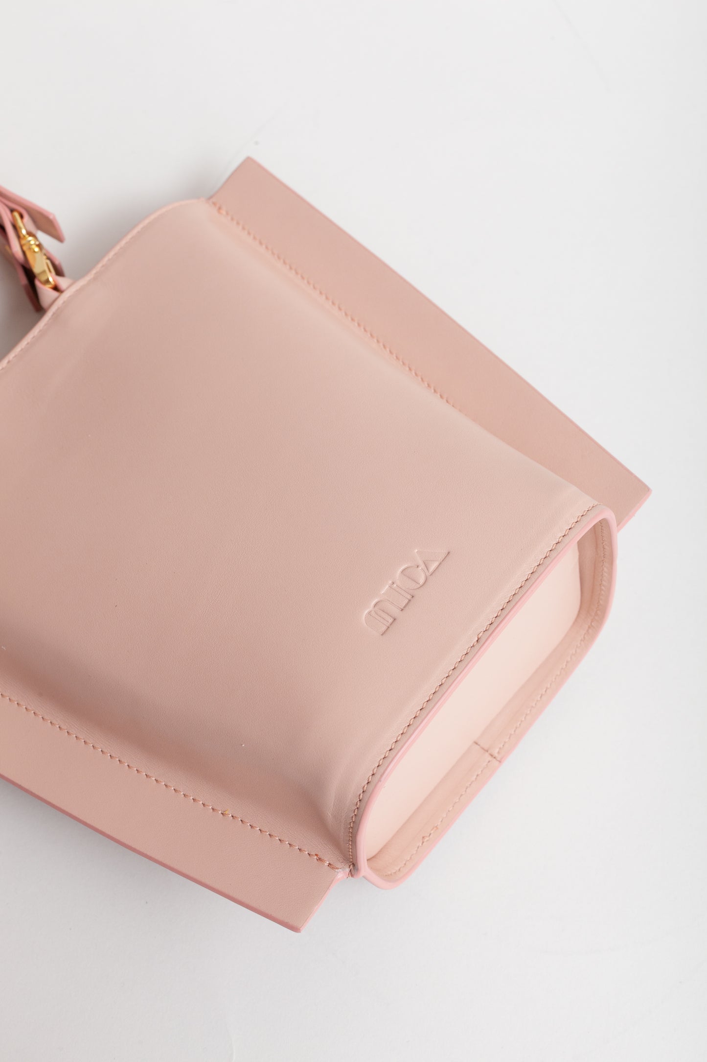 CARLETTIS Handbag Nude