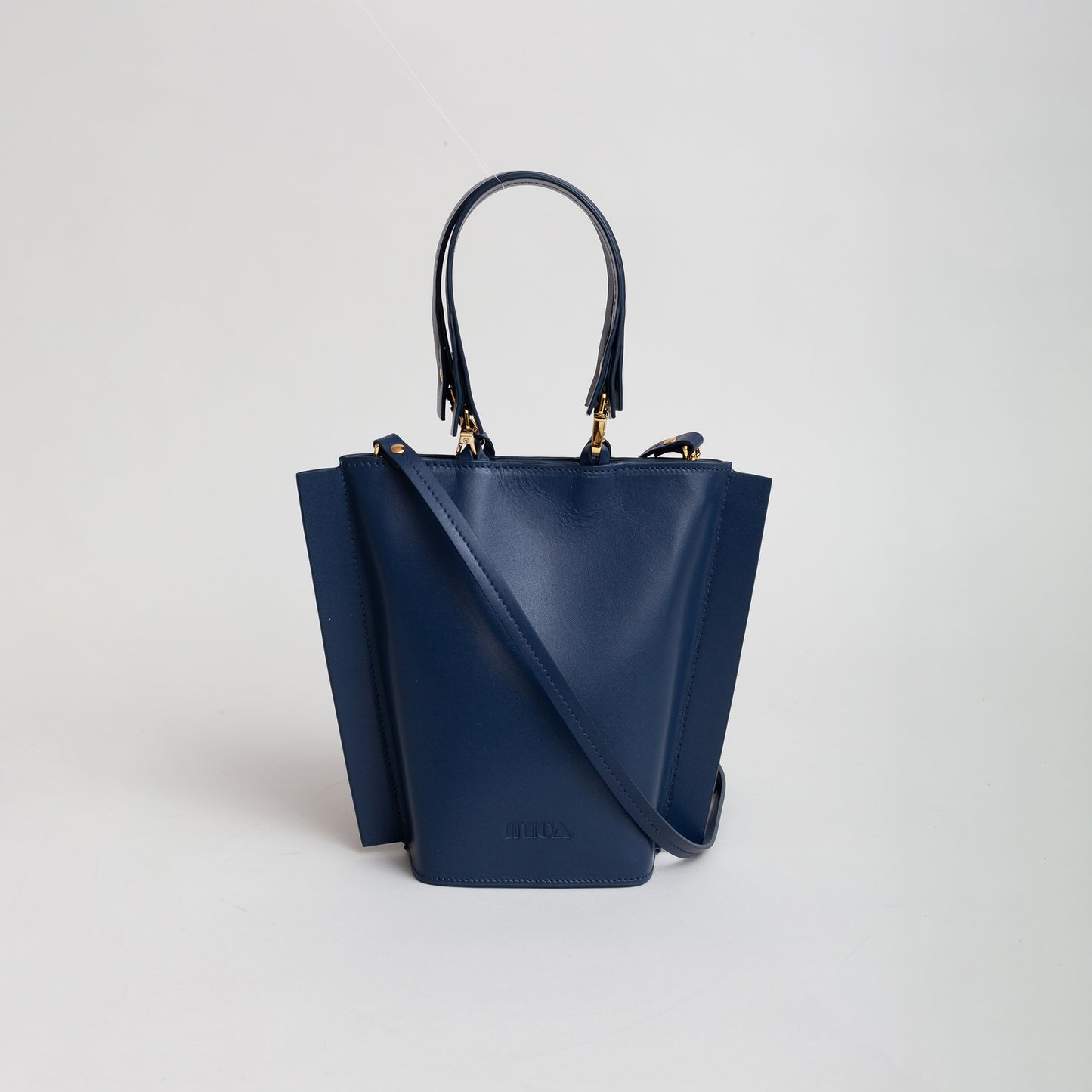 CARLETTIS Handbag Pilot