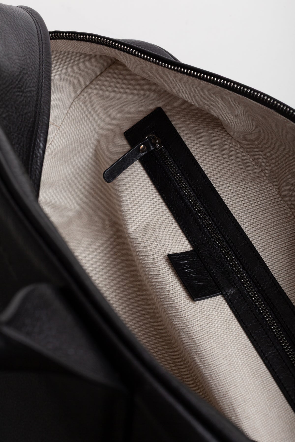 FABI Weekender Black