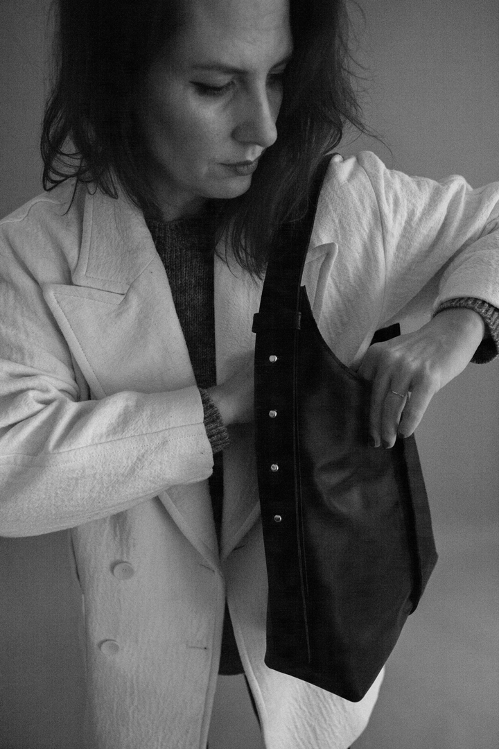 CARLA Hobo Bag Black